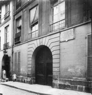 House at 13, rue de Savoie ...