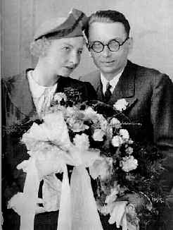 With his wife Adele on their wedding day in Vienna in 1938