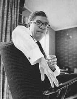 Picture of Fred Hoyle
 