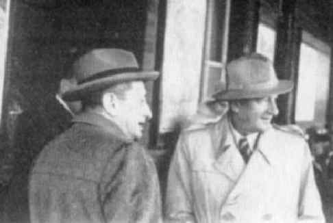 Kuratowski with Straszewicz at St Andrews railway station in 1958