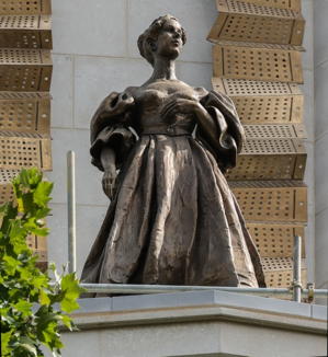 Sculpture of Ada Lovelace